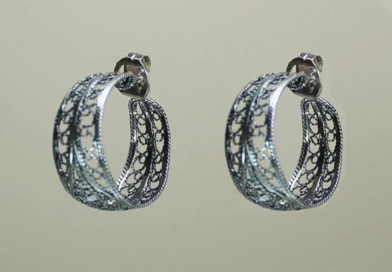 02-128 Gargantilla de cuero