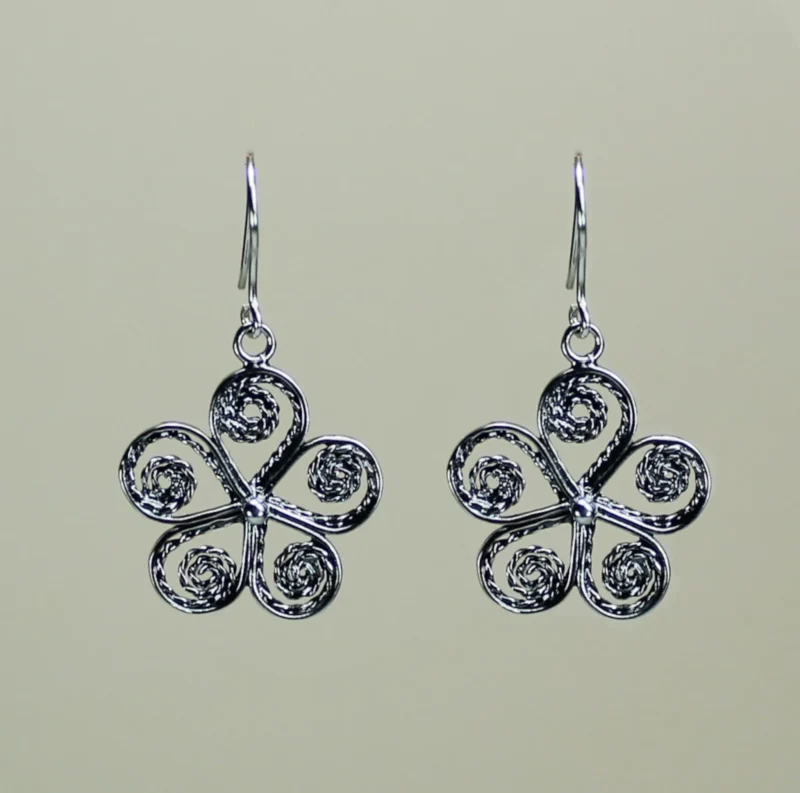 02-976 Pendiente Hippy Flor Espirales